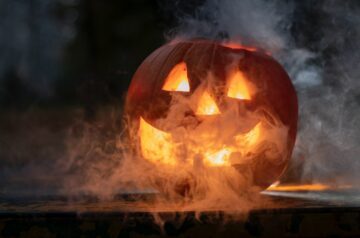 pumpkin-and-smoke-at-halloween