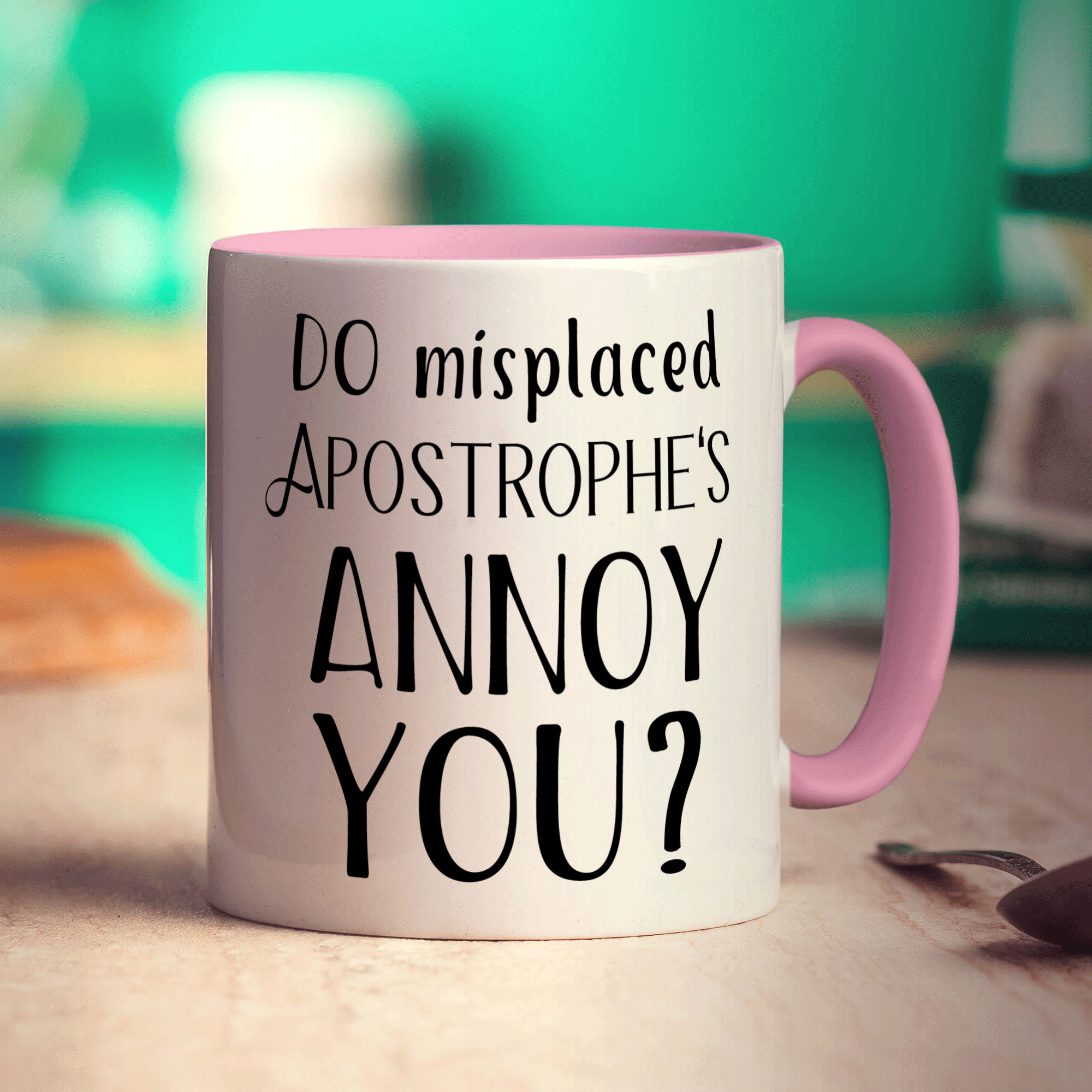 Do Misplaced Apostrophe's Annoy You? Mug - Standard 330ml (11oz) / Pink