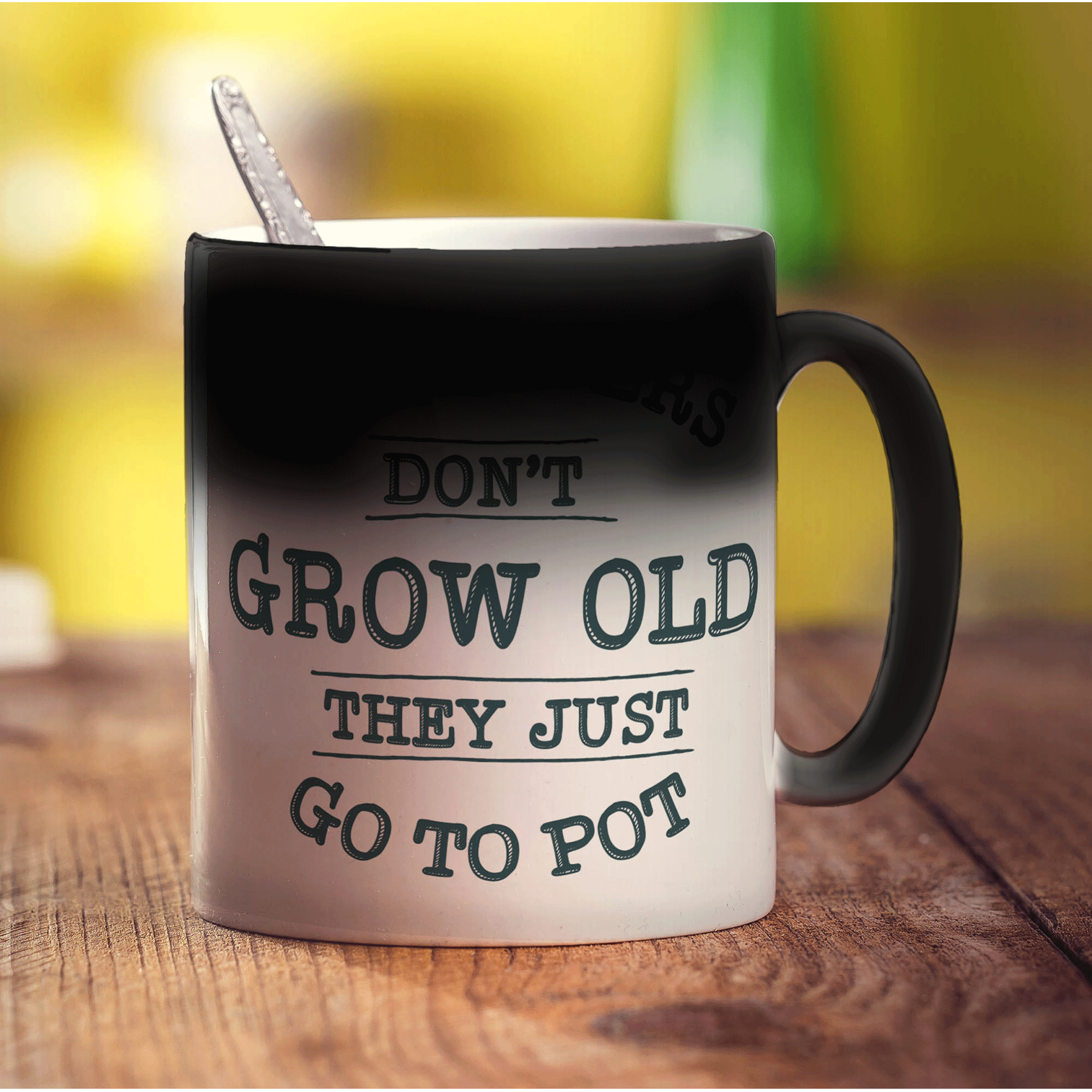 Gardeners Don't Grow Old They Just Go To Pot Mug - Standard 330ml (11oz) / Magic Mug