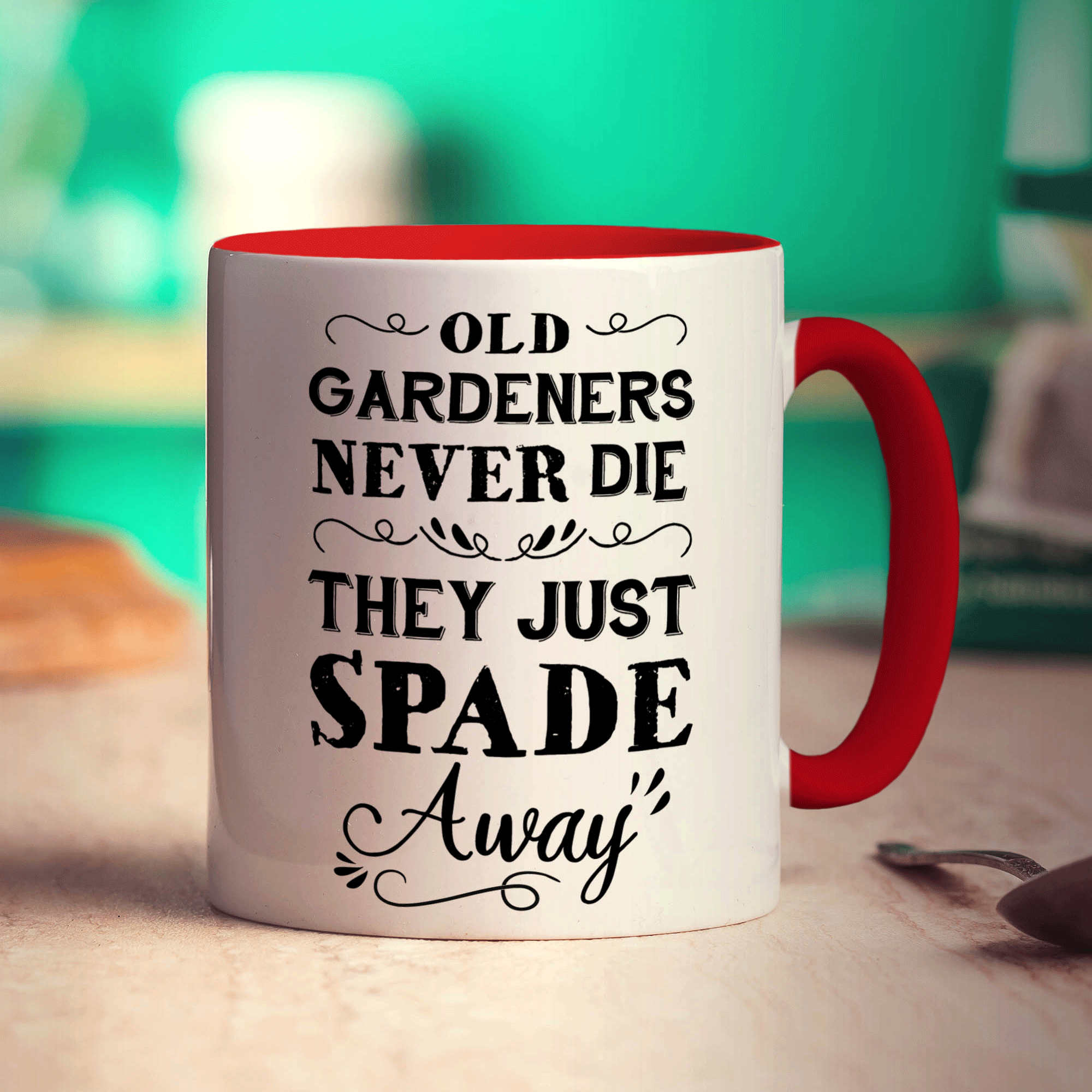 Old Gardeners Never Die They Just Spade Away Mug - Standard 330ml (11oz) / Red