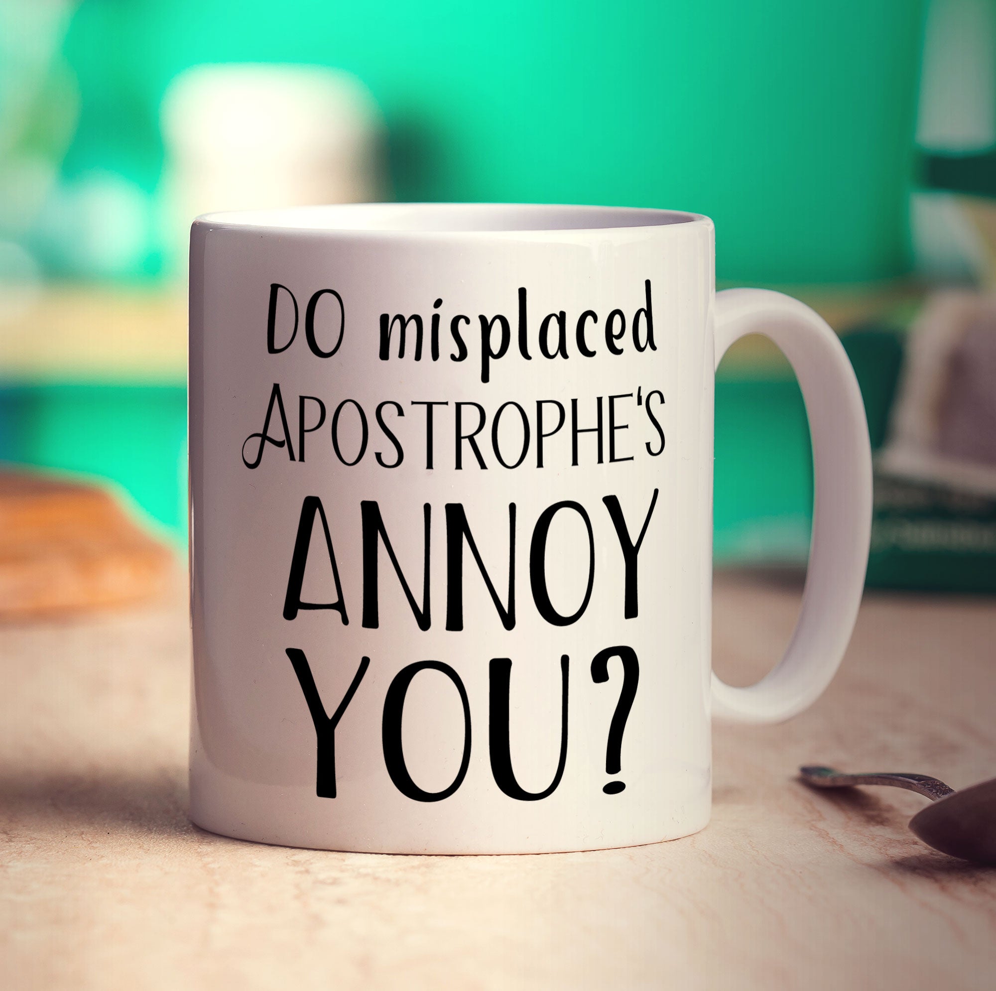 Do Misplaced Apostrophe's Annoy You? Mug - Standard 330ml (11oz) / White