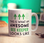 This Is What An Awesome Bee Keeper Looks Like Mug - Standard 330ml (11oz) / White